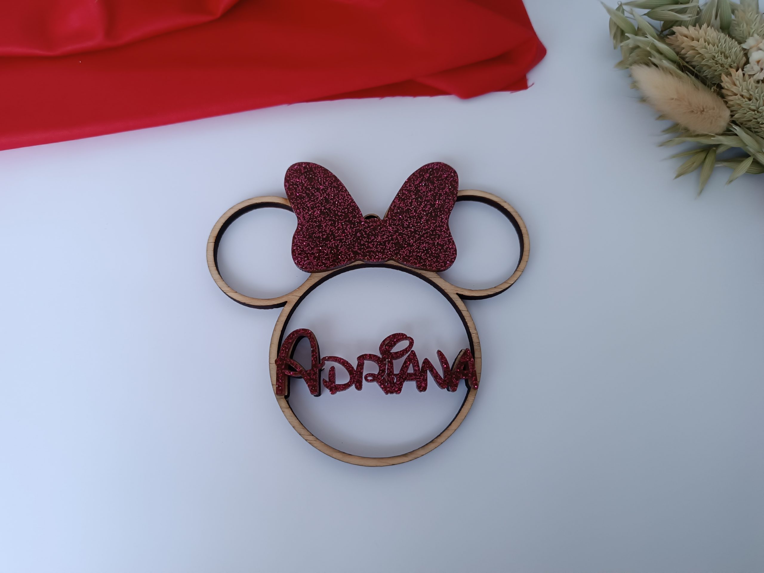 Detalle personalizado - Modelo: "Silueta Minnie"
