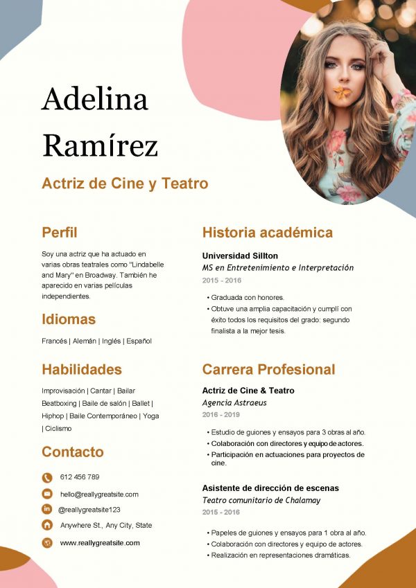 Currículum Vitae - "Adelina"