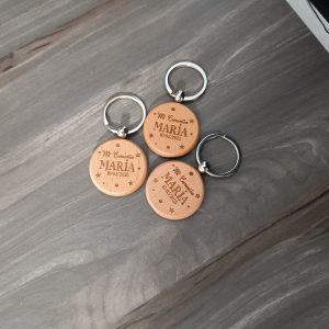 Llavero de madera personalizado