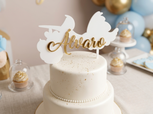 Cake Topper Personalizado "Cigüeña" – Nombre en Relieve para Bautizo y Baby Shower