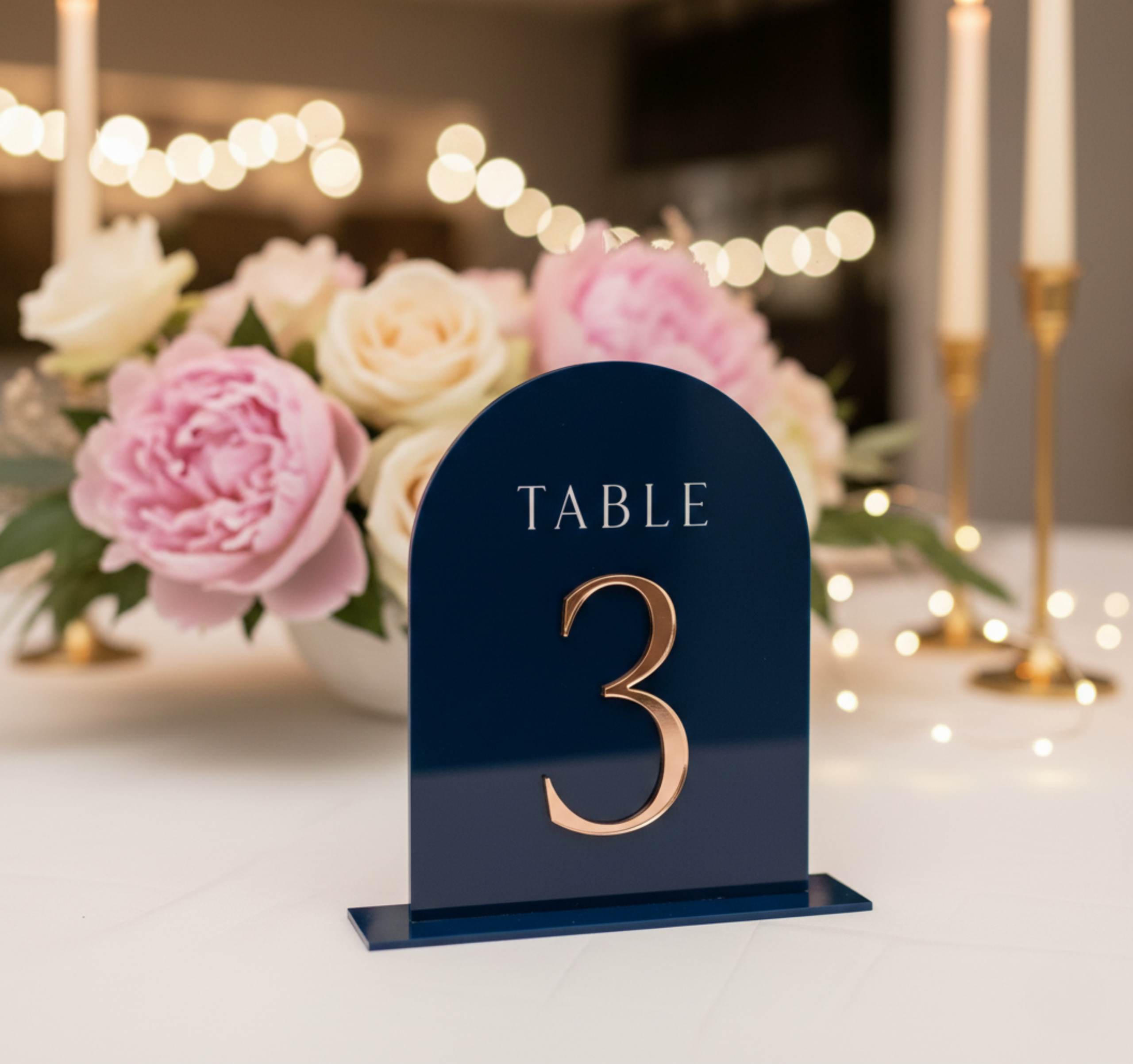 Meseros de Boda en Forma de Arco – Personalizados en Metacrilato - Imagen 2