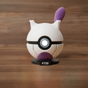 Pokéball Temática de Mewtwo (#150) – Figura de Colección con Peana