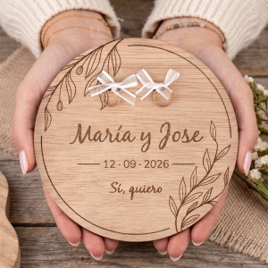 Portaalianzas de Madera Grabada "Estilo Botánico" – Personalizado para Bodas
